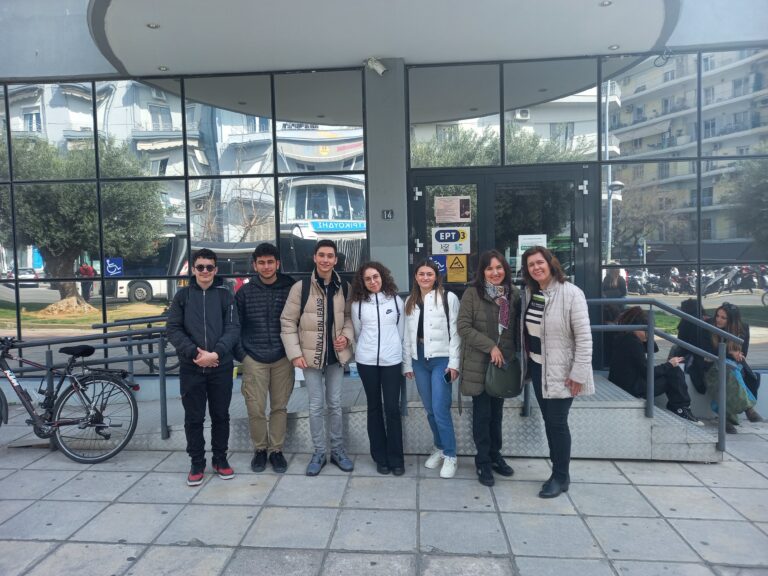 Οι μαθητές/τριες Πρέσβεις του Ευρωπαϊκού Κοινοβουλίου στην  Ελληνική Ραδιοφωνία Τηλεόραση ΕΡΤ3